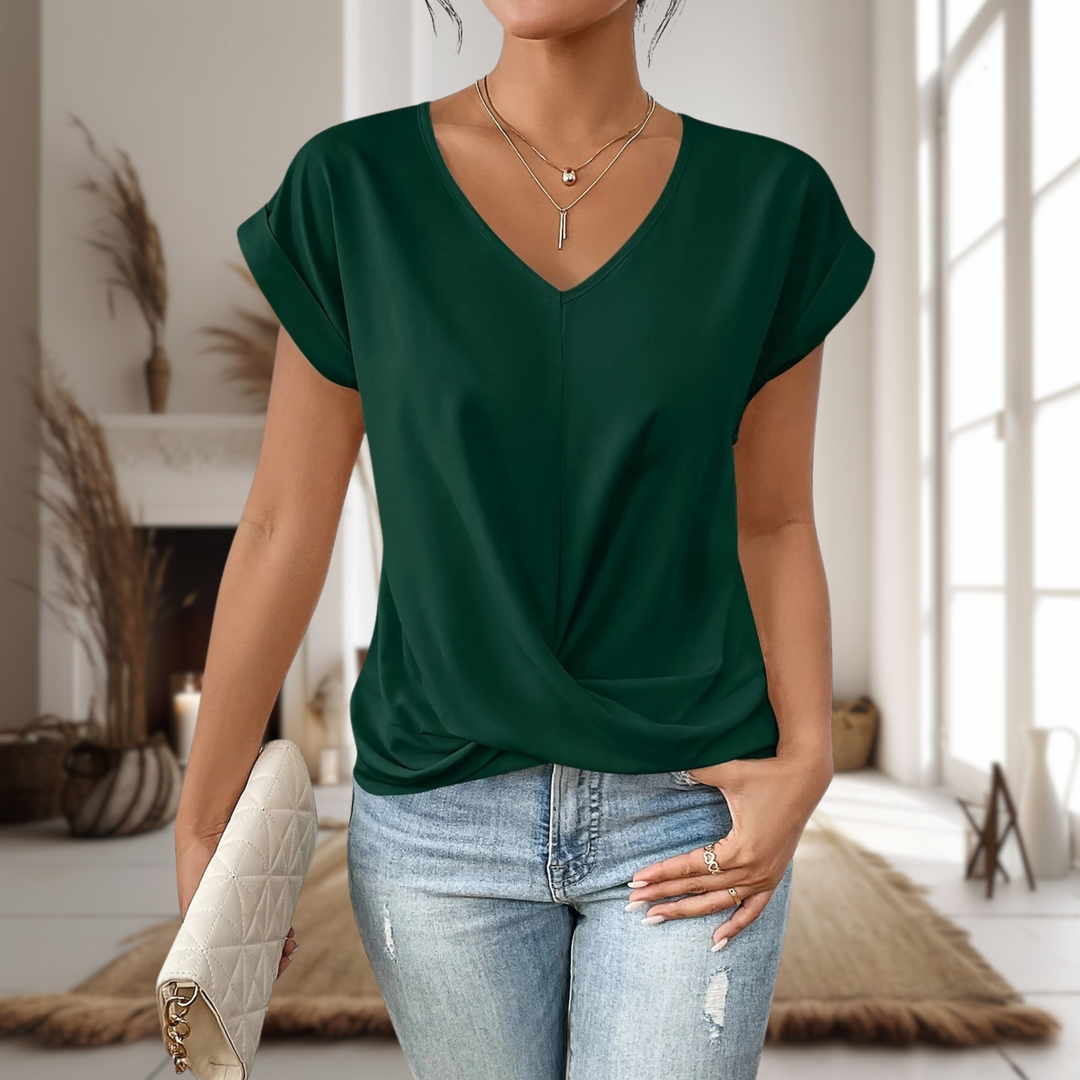 Joella - Casual Sweetheart Neck T-Shirt