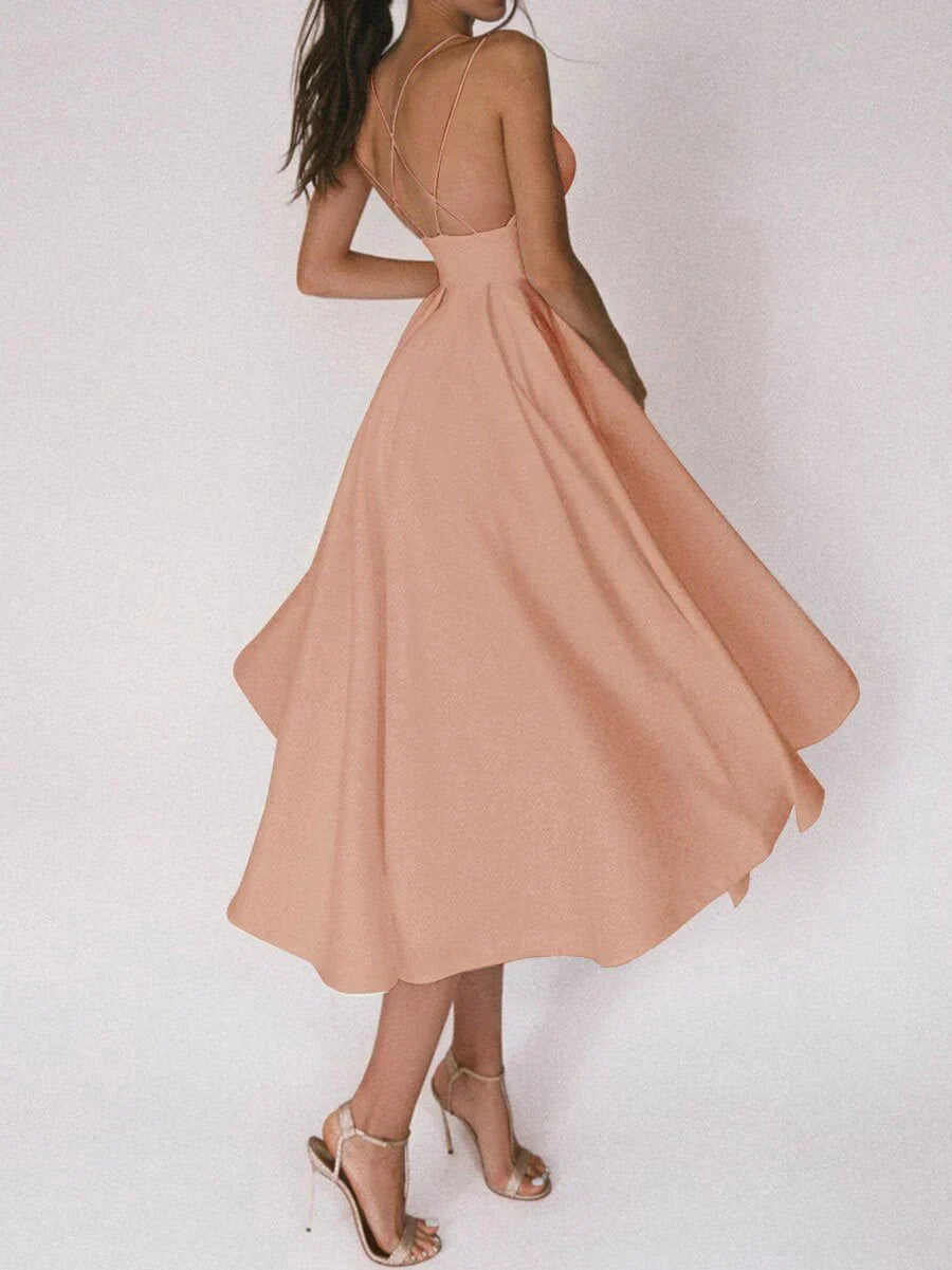 Elara - Graceful Minimalist Dress