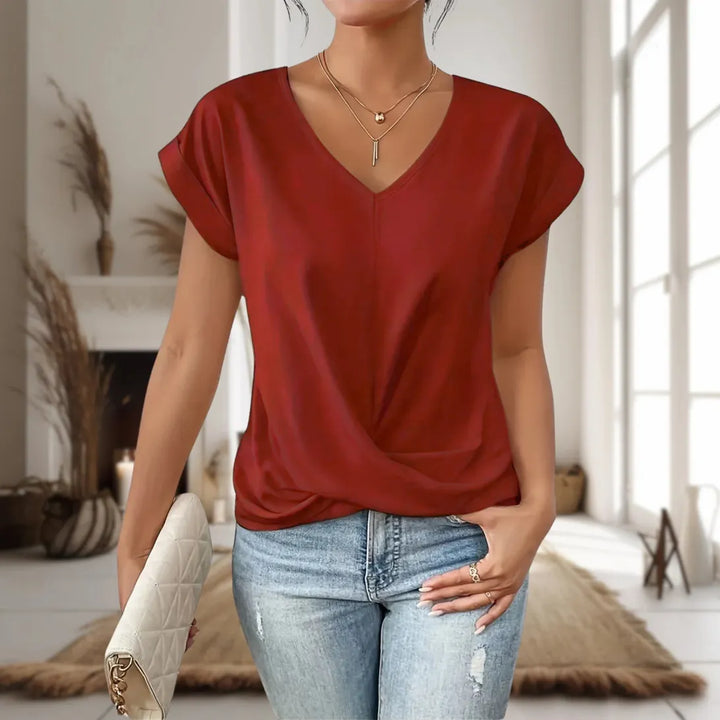 Joella - Casual Sweetheart Neck T-Shirt